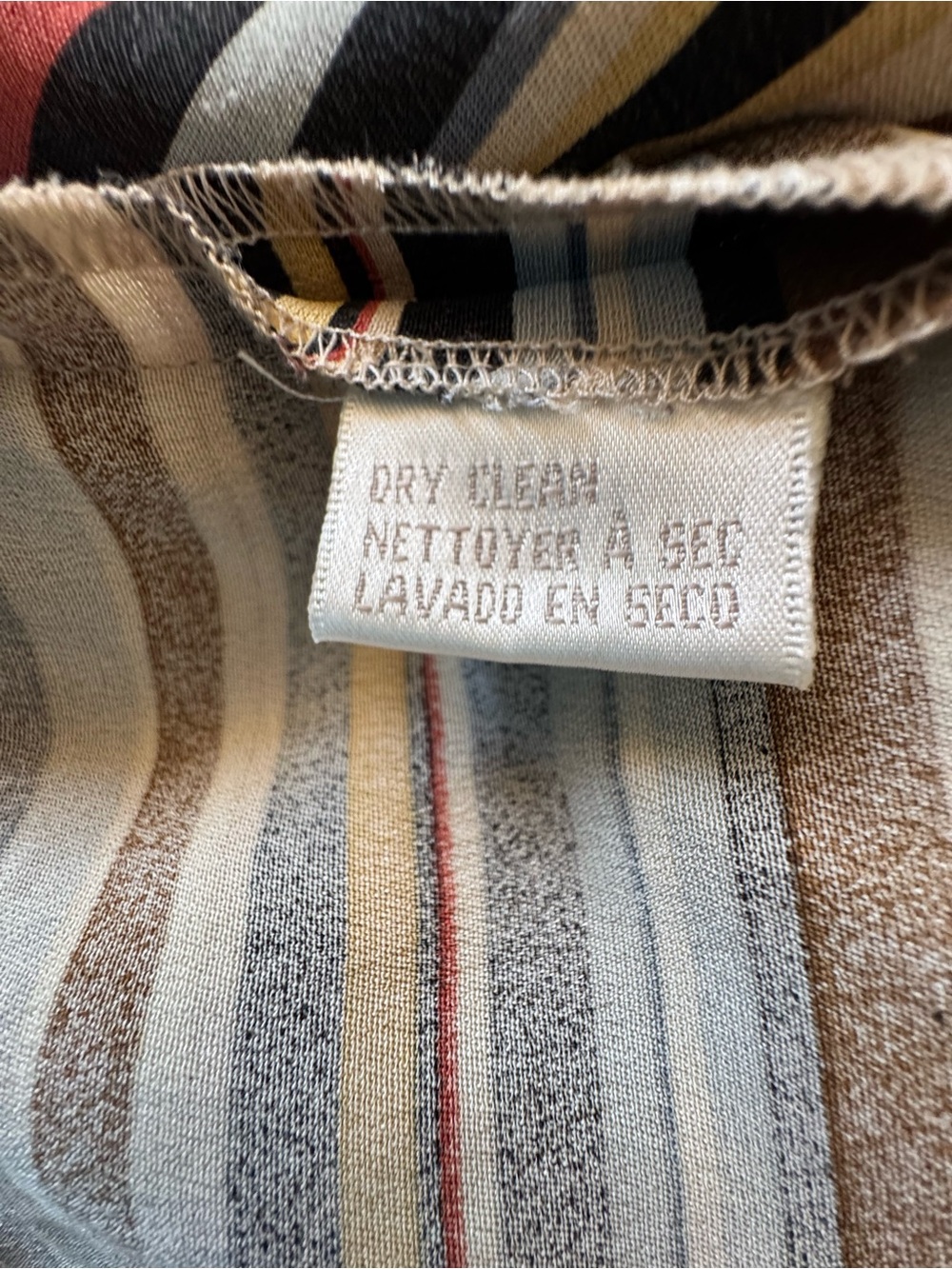 Vintage Jones New York Multi-Color Horizontal Stripe 100% Silk Shell Blouse Sz12 - Picture 10 of 10